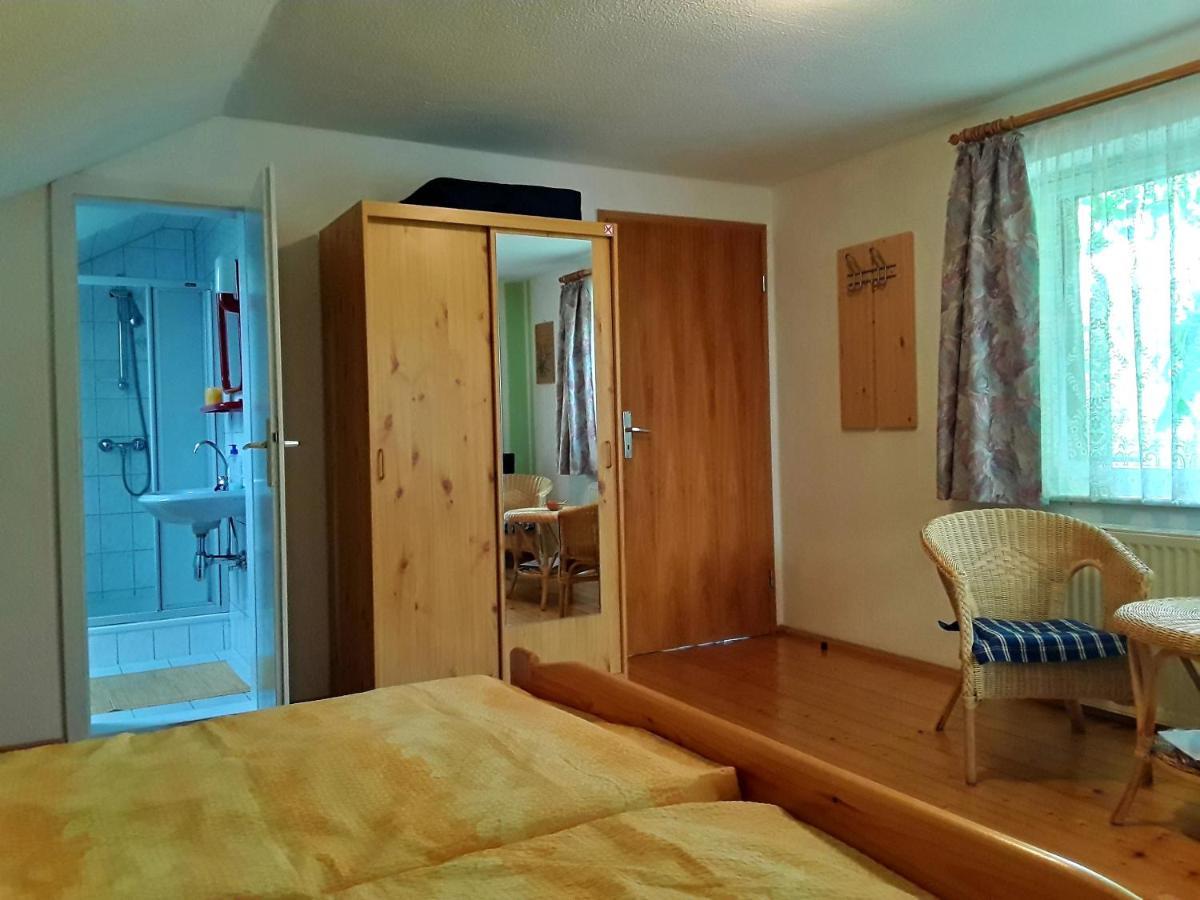 Pension Haensel Ehrenberg  Екстериор снимка